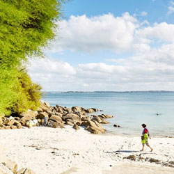 la plage secrète de roscoff face à la baie de morlaix